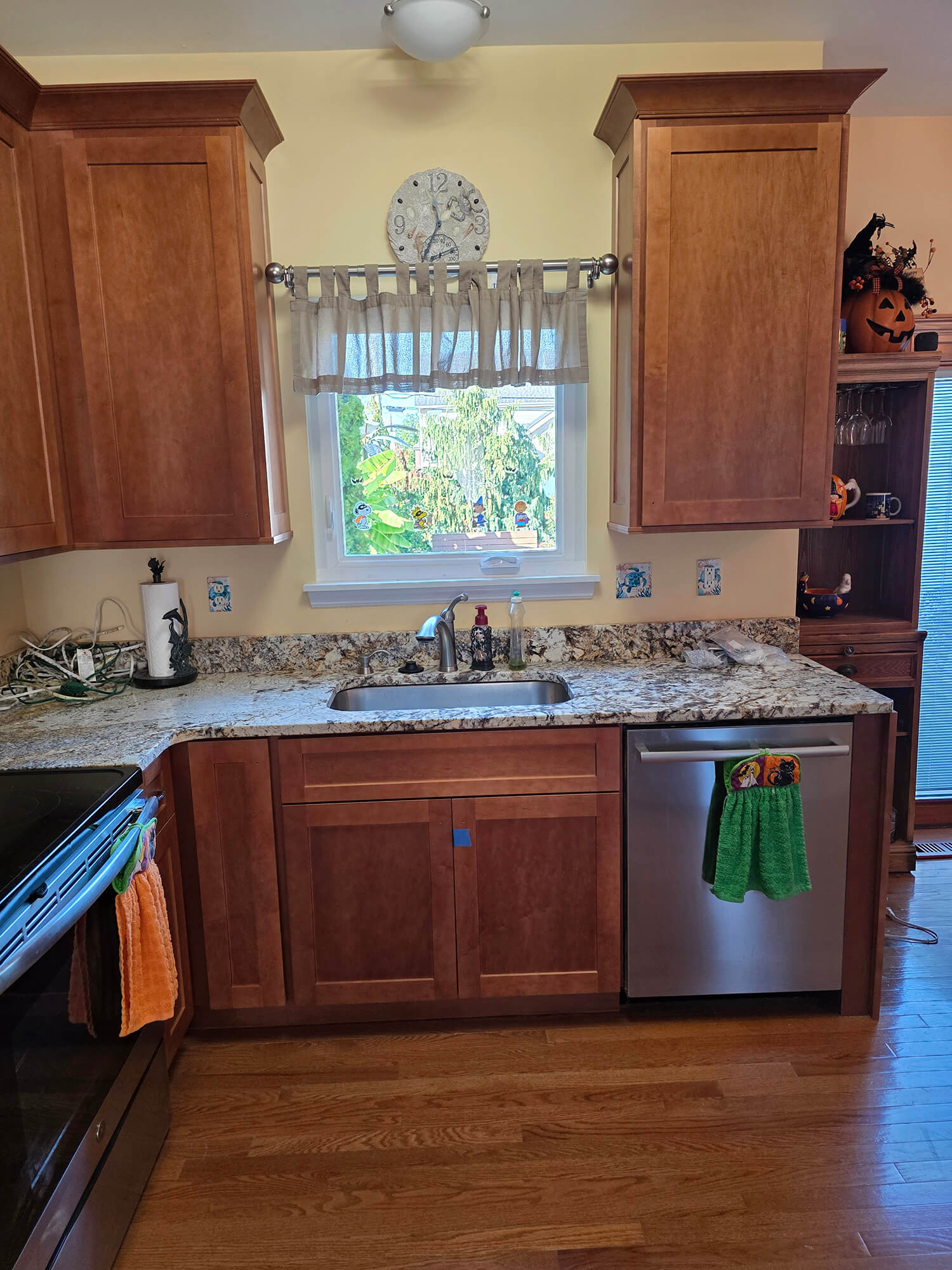 Refaced kitchen cabinetry - St. Louis